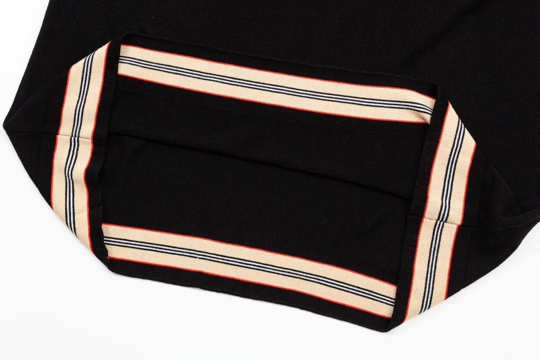 BURBERRY 。Classic T ， ， ， ， ❗️❗️ ， ！ ， ！ :Black Size:M L XL XXL